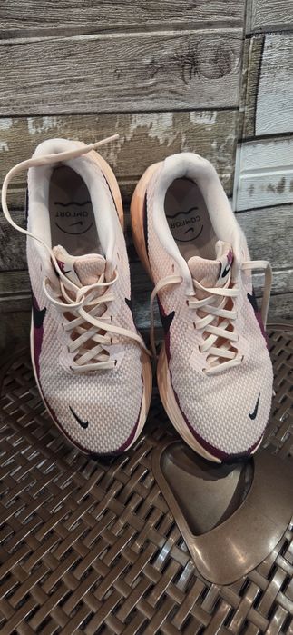 Дамски маратонки nike 39