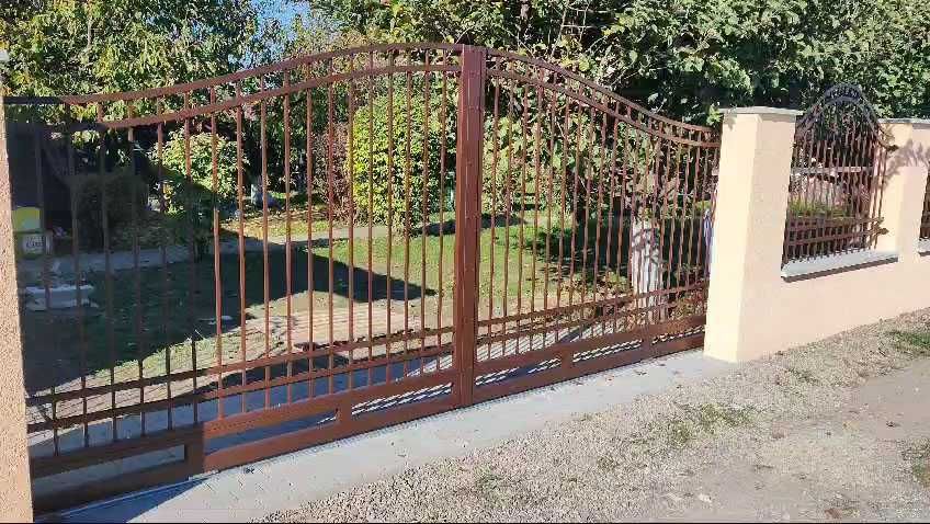 Porți Metalice Automatizate – Confort și Siguranță cu BalustradeTM