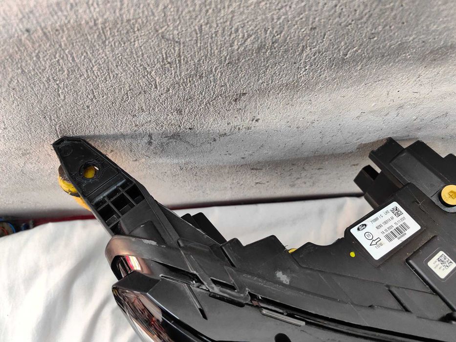 Оригинален фар Форд  Ford Transit  Tourneo Courier Led