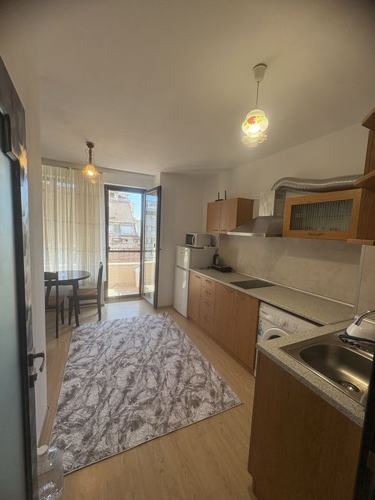 Дава се под наем Двустаен апартамент в Варна, Колхозен пазар - 40 кв.м за 125000 € - Снимка #2