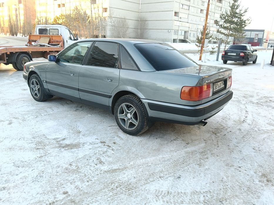 Ауди 100 с 4 моно впрыск