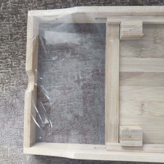 Бамбукова масичка за баня за релаксация