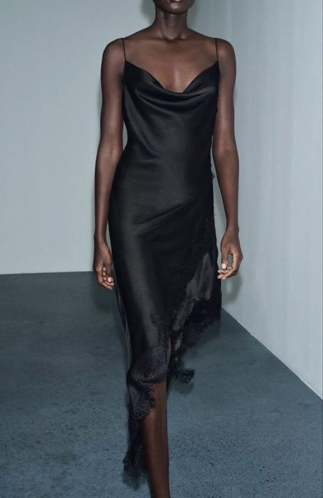 Нови с етикет рокли Zara