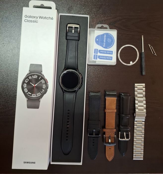 Samsung Galaxy Watch 6 Classic 43 mm + 4 верижки + 3 протектора + безел