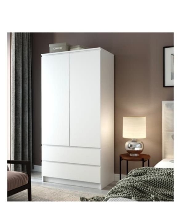 Новый шкаф в упаковке