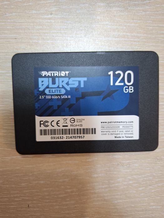 SSD диск с капацитет 128 GB