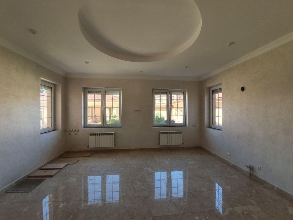 Отличный дом высшего класса 750 квадратов на Центре Луначарского