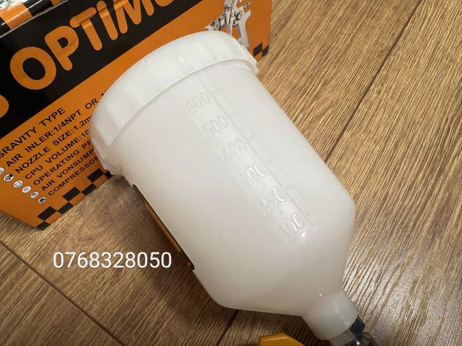 Pistol de vopsit cu aer comprimat, rezervor 600 ml