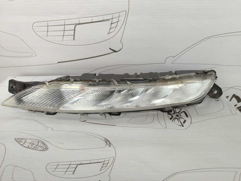 Lumina de Zi Stanga / LED DRL Citroen C4 Picasso Minivan 2013–2018 / Cod OEM 96 760363 80 (5D2)