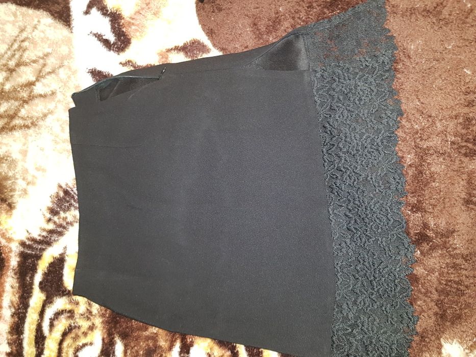 Продам юбку с кружевом