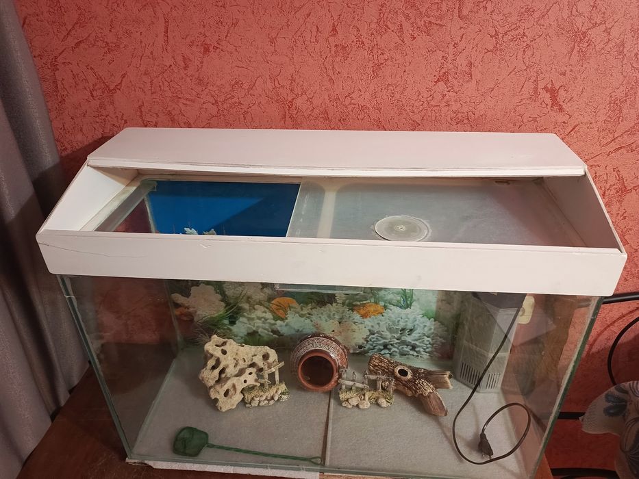 Продам аквариум 120л.