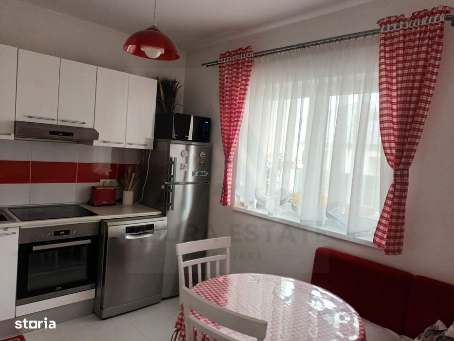 Casa individuala 5 camere 150 mp utili si teren 460 mp in Cristian