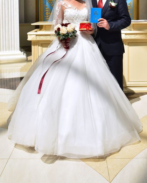 Продам свадебное платье б/у