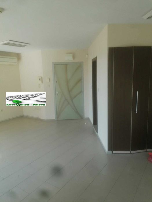 Дава се под наем Офис в Пловдив, Кючук Париж - 45 кв.м за 234.09 € - Снимка #4