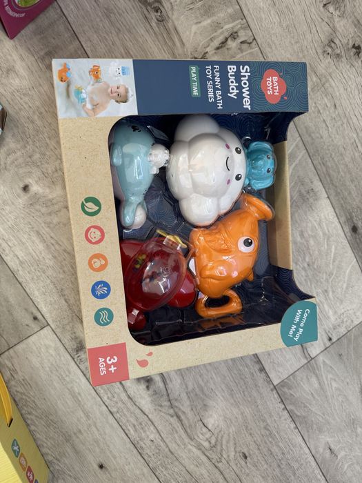 Игрушки новые пакетом конструктон развивающие для ванны