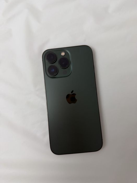 Iphone 13 pro, темно-зелёный
