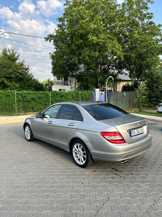 Mercedes-Benz C220 CDI W204 / consum mic / stare bună