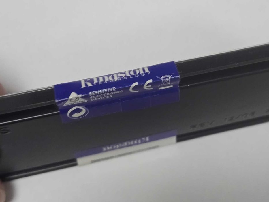 Memorie RAM Desktop Kingston ValueRAM 8GB DDR3 1600MHz CL11 PC3-12800 DIMM 1.5V KVR16N11/8