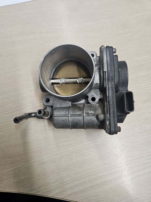 Nissan Qashqai j10 / дроселова клапа /нов/ стар
