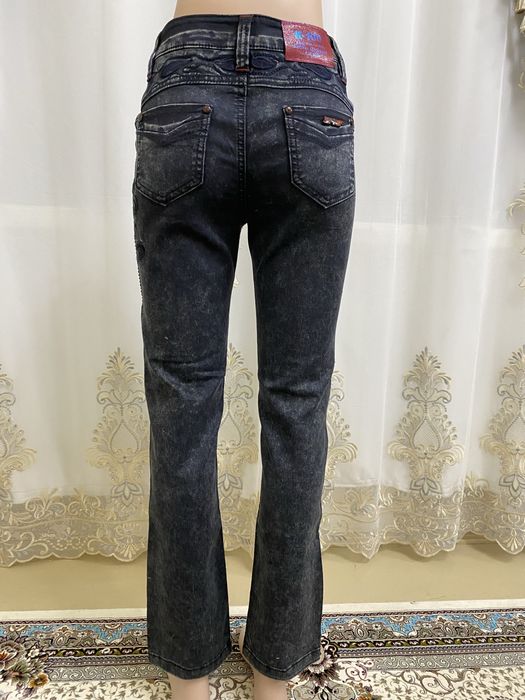 Bryuk yangi kiyilmagan, itiketkasi bor, Брюки новый