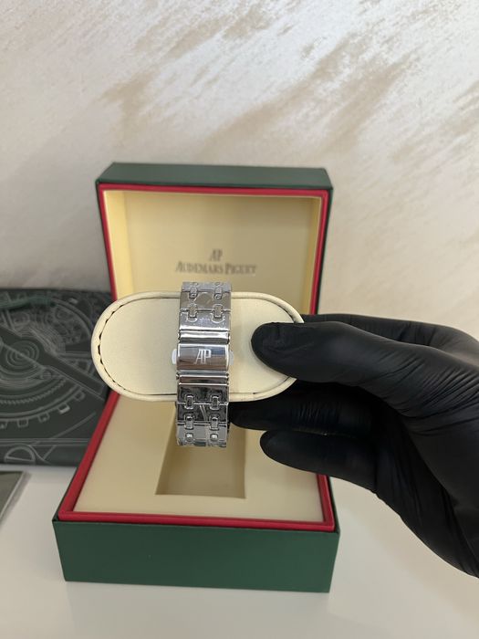 Audemars Piguet (AP) Royal Oak Chronograph