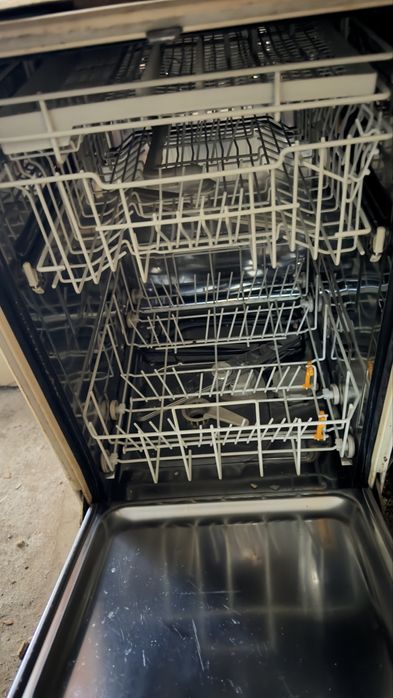 Съдомиална Mile 45см. за вграждане