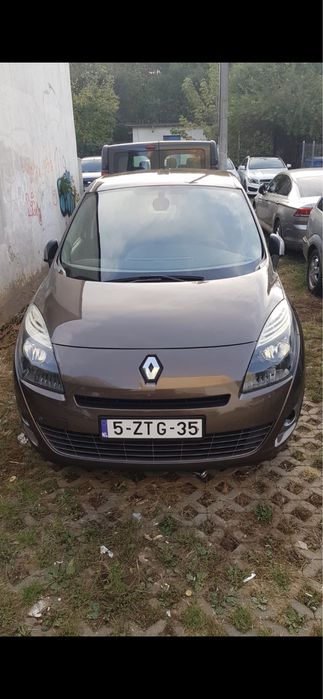 Dezmembrari Renault Grand Scenic 3 1.5 dci -1.9 dCi-2.0 dci 2009-2013