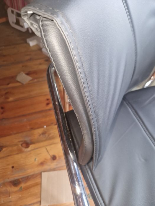 Стол    трапезен