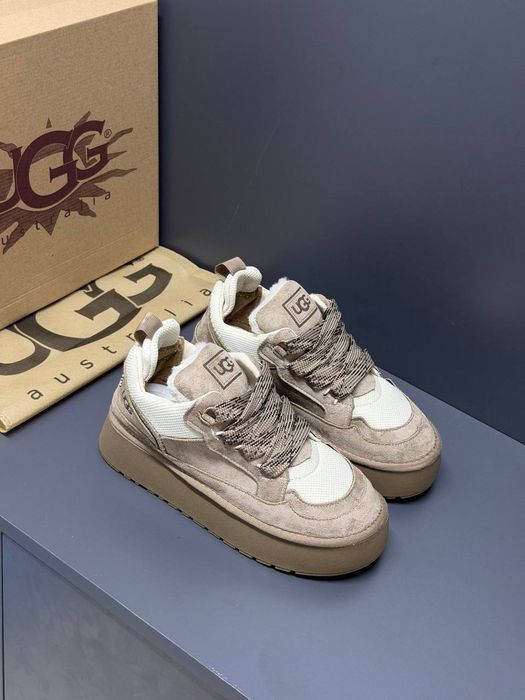 Ugg-uri diferite modele
