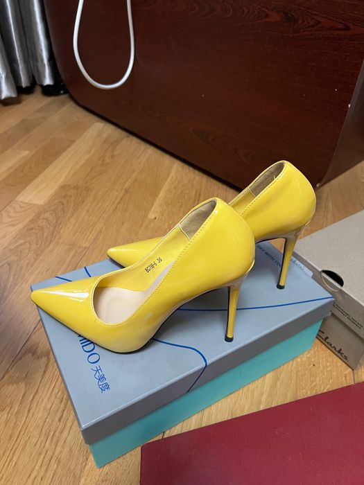 Обувь мокасины за  2990