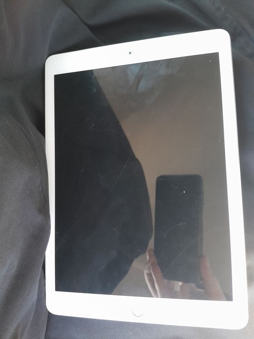 iPad 6th два айпада на запчасти