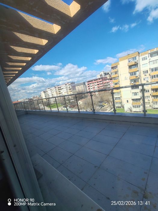 Тристаен апартамент