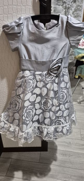 Продам платье детское