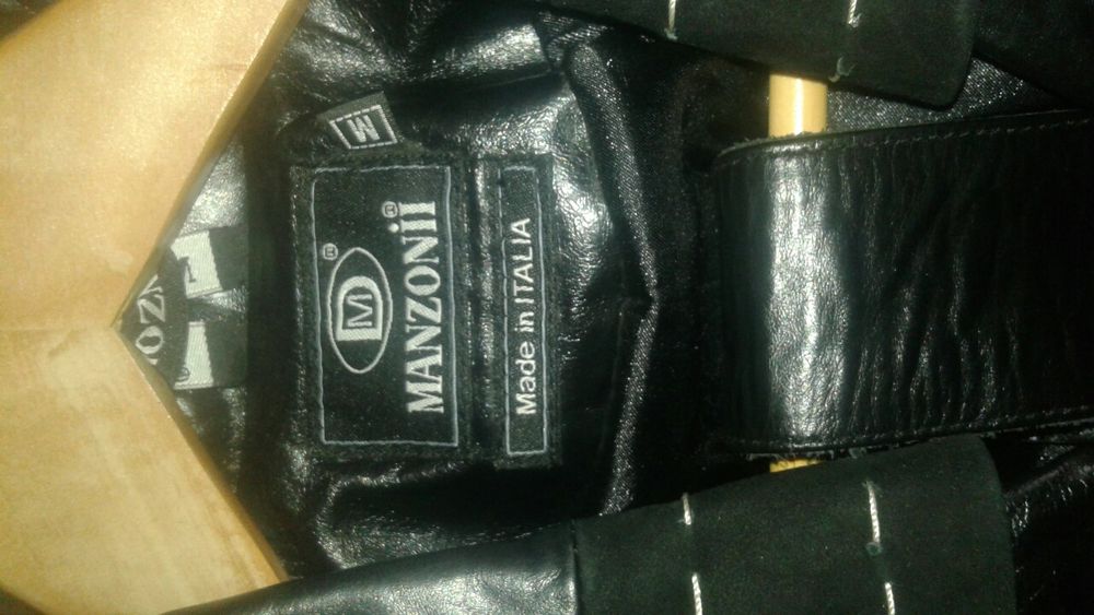 Продам женский кожаный плащь