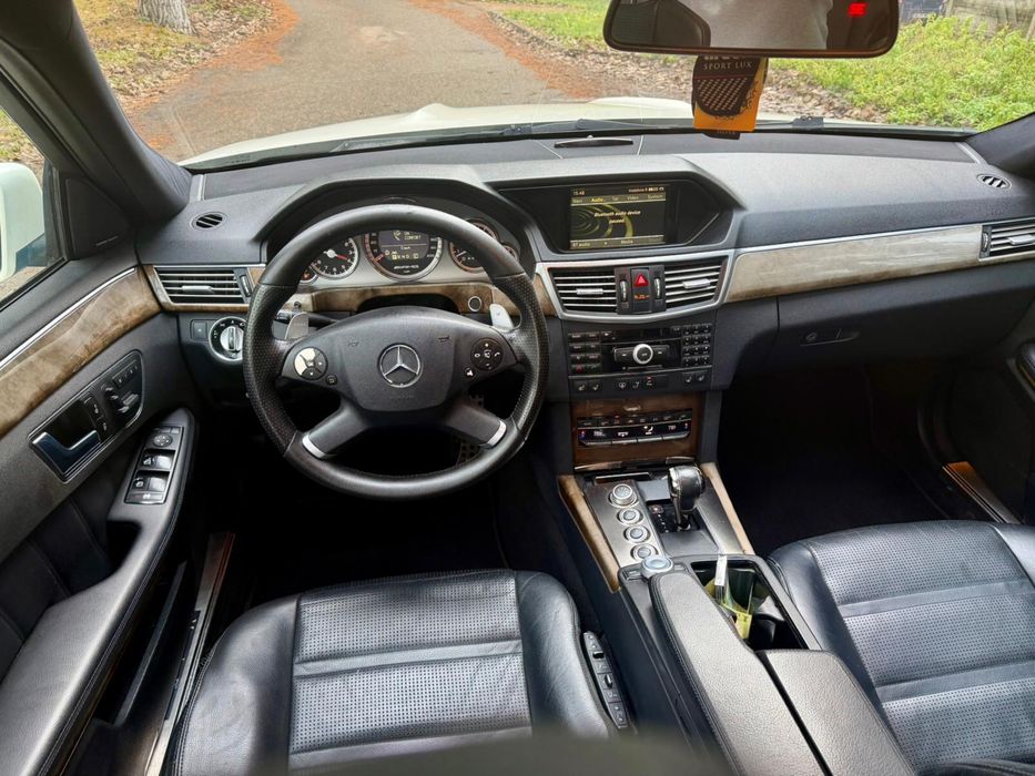 Mercedes E63 AMG facelift 600cp extra full