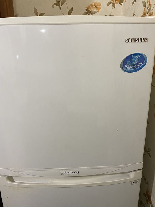 Холодильник samsung