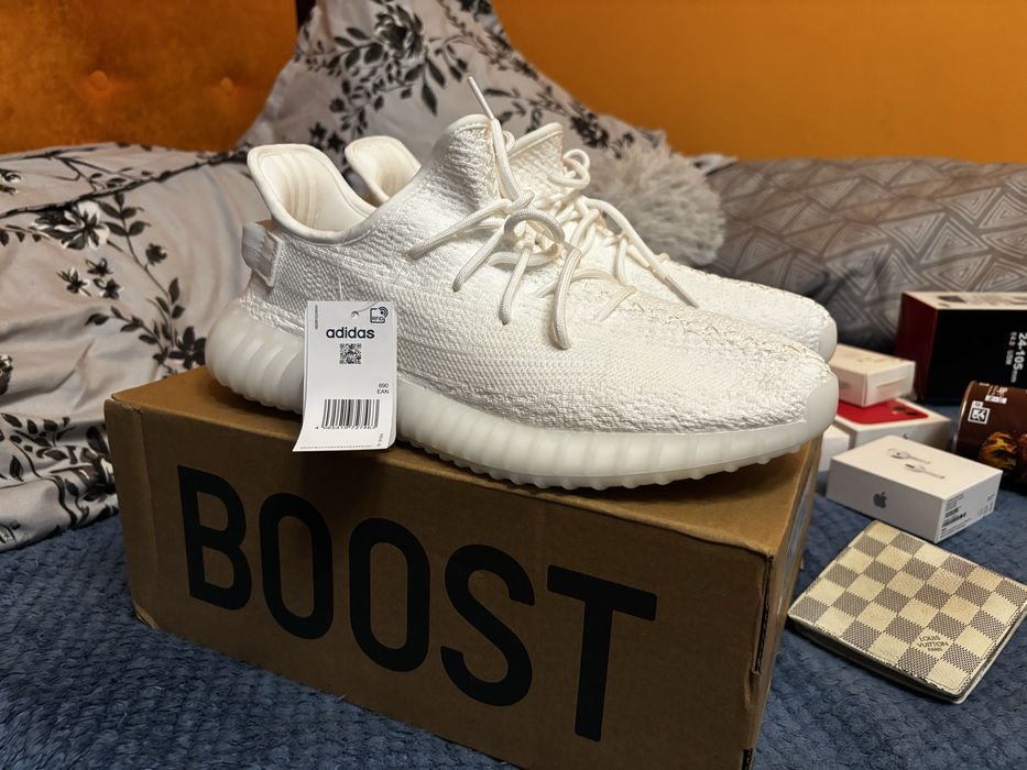 Adidas Yeezy Boost 350 V2 Triple White / Cream White – Stare foarte bună