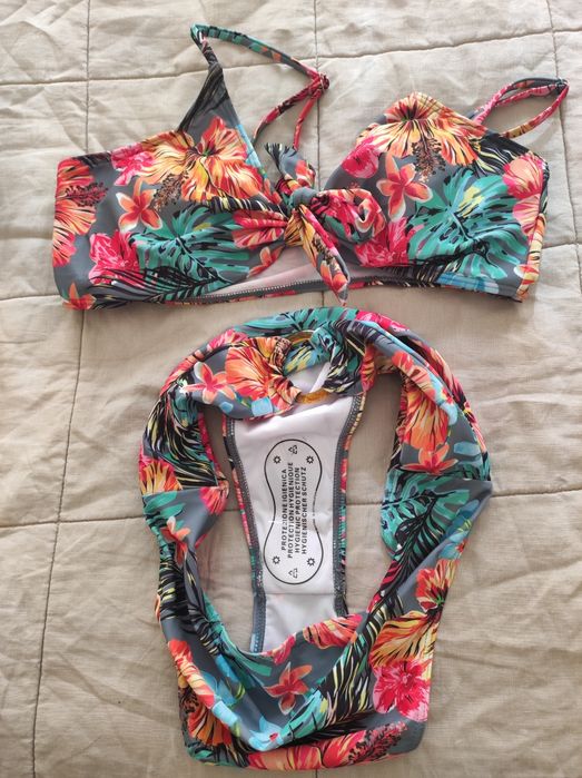 Нов бански от три част