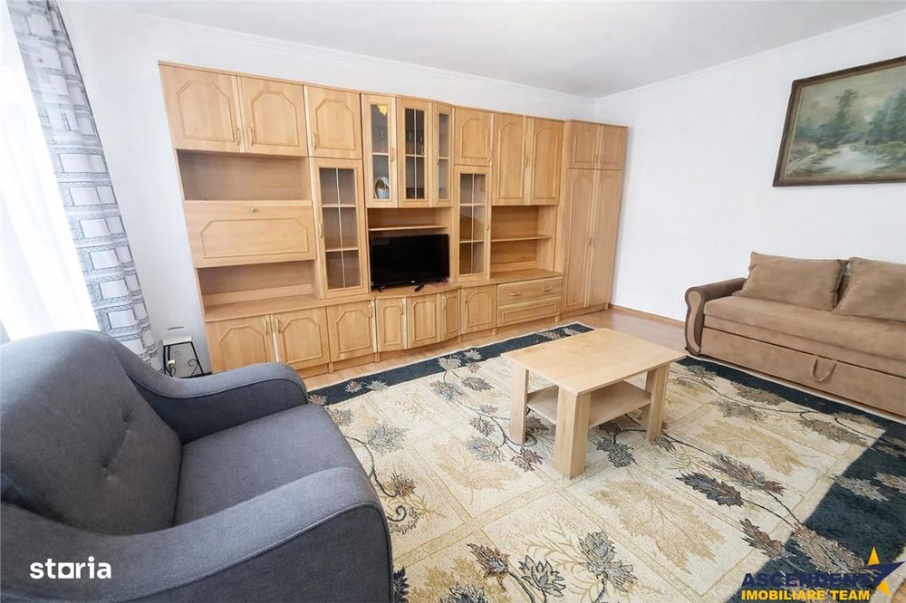 Corp de casa, proprietate tip studio, gata de mutat, Central, Brasov
