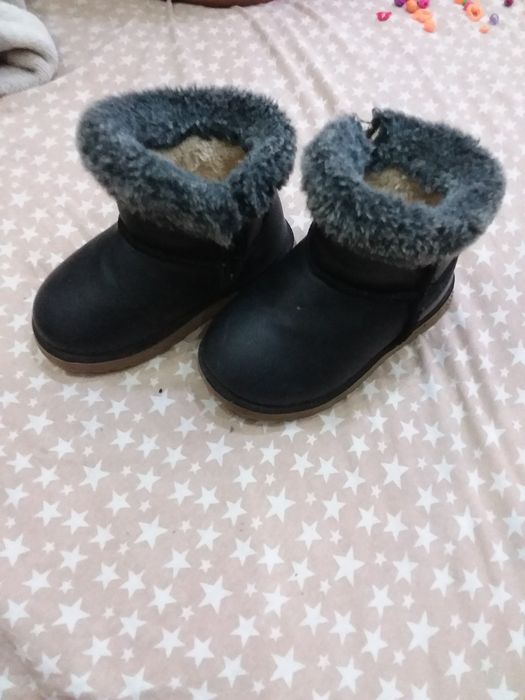 Обувь на малыша на осень и зиму