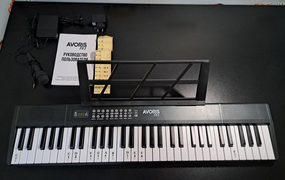 Синтезатор Avoris F61