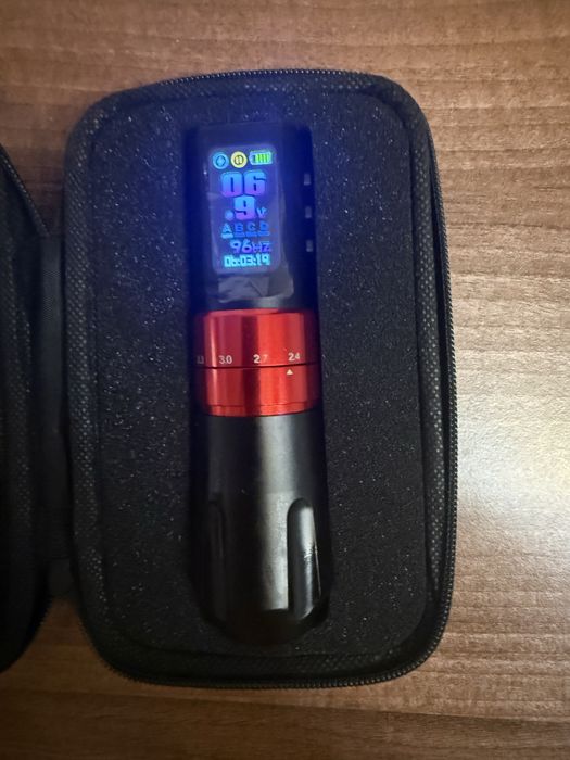 Vand kit pentru tatuat