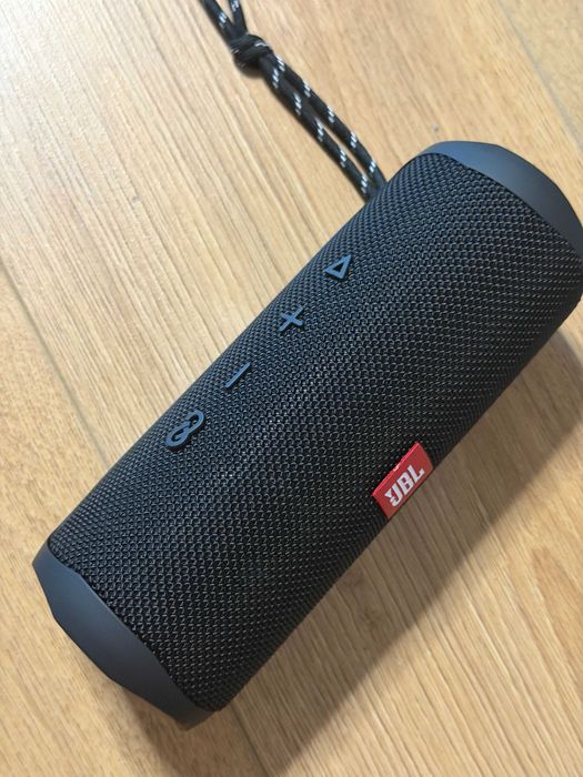 Boxa bluetooth JBL