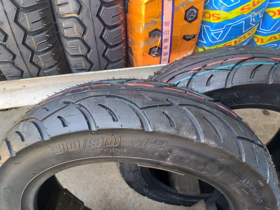 Продаётся пакрышки-шины для Электра  скутеров НОВЫЙ