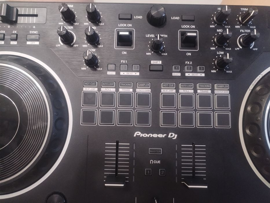 Диджейский контроллер Serato Rev 1.