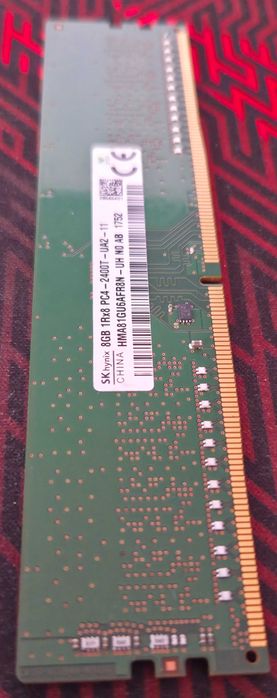Рам Памет: SKHynix 32GB (4x8GB) DDR4 2400MHz CL17