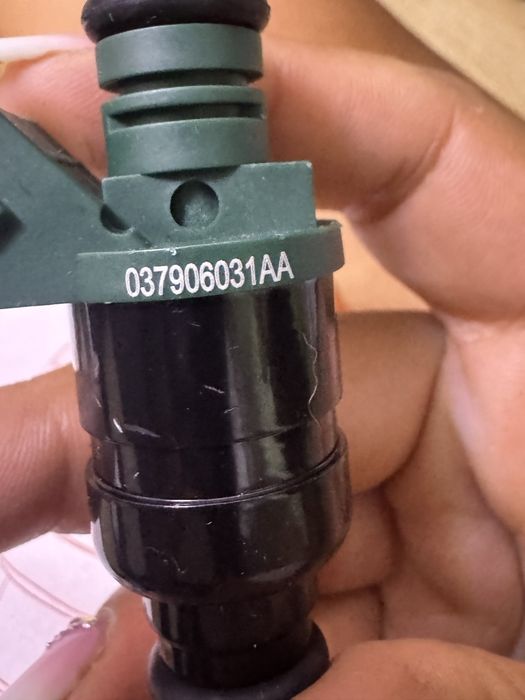 Injector benzină VAG – set 4 bucăți