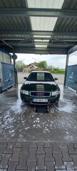 Vand Audi A4 2.0 Benzina