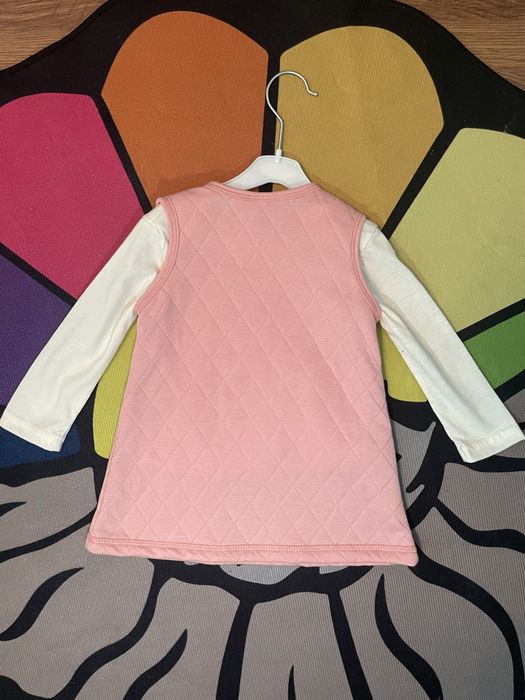 Bluza+un fel de salopeta 9-12 luni , noua