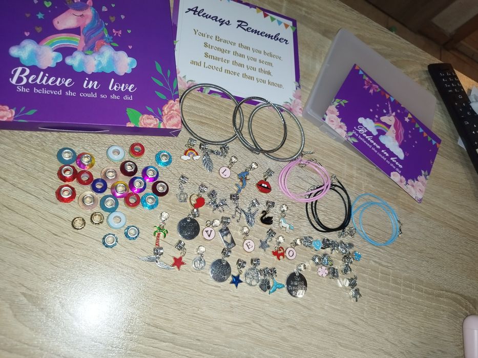 Комплект Еднорог 79 части - гривни и колиета с талисмани